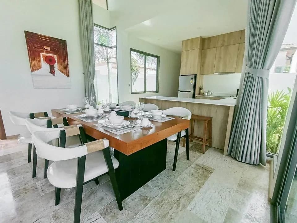 Élégante villa avec piscine 2 chambres en location annuelle à Choeng Thale, Phuket — Miniature 8