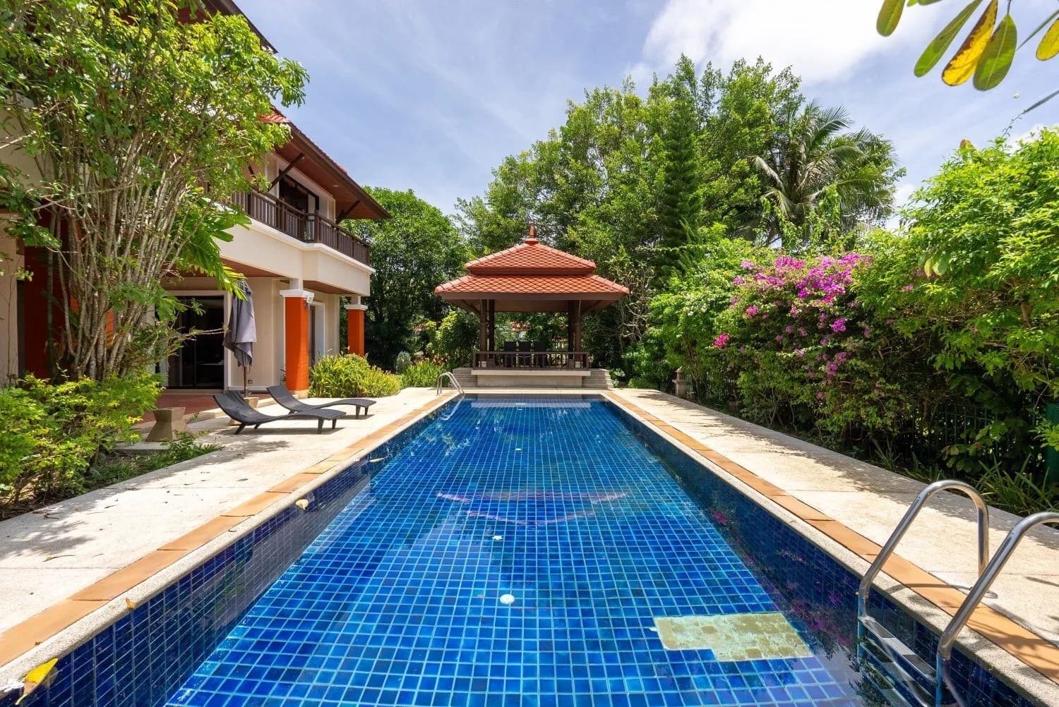 Angsana Laguna Villa – Villa avec piscine 4 chambres et grand jardin à louer près de la plage de Bang Tao — Miniature 4