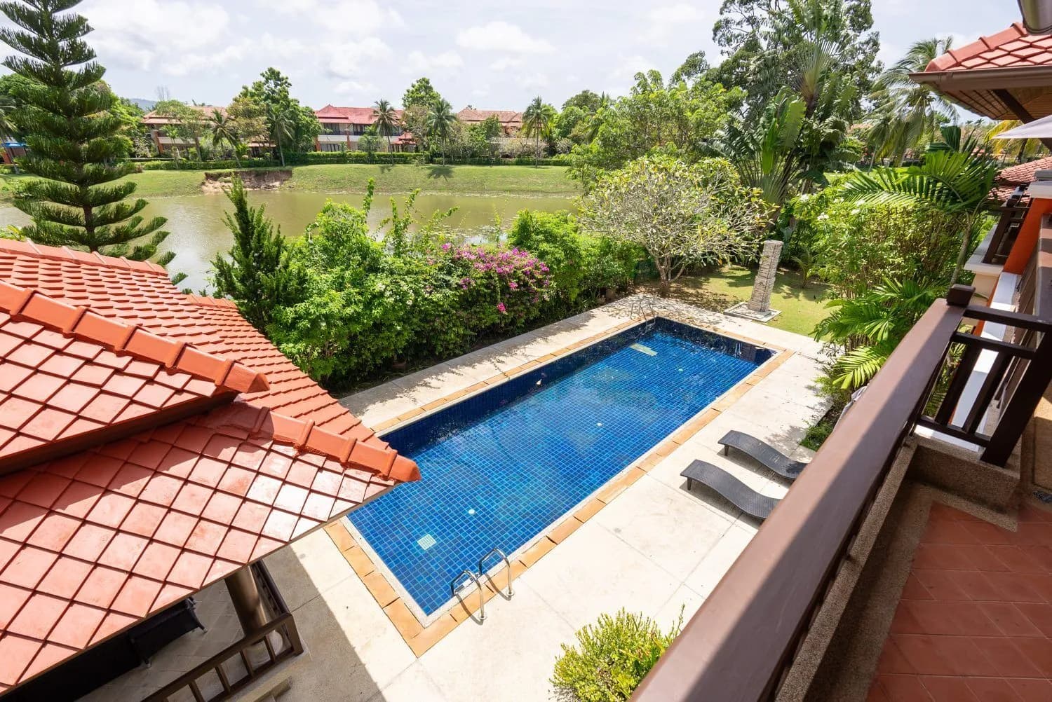 Angsana Laguna Villa – Villa avec piscine 4 chambres et grand jardin à louer près de la plage de Bang Tao — Miniature 12