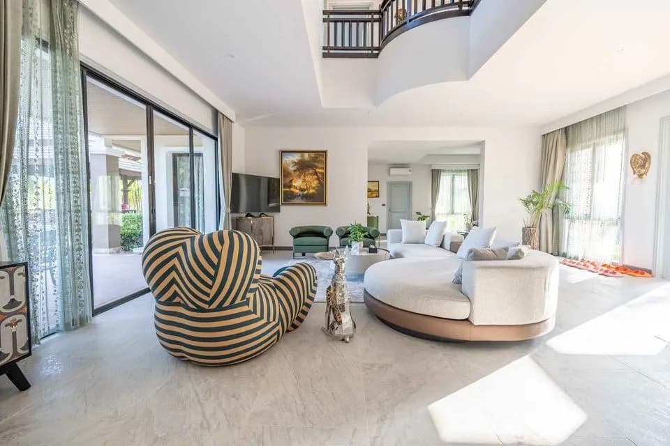 Luxueuse villa 4 chambres à vendre à Laguna Village – Rénovée, prête à emménager — Photo 1