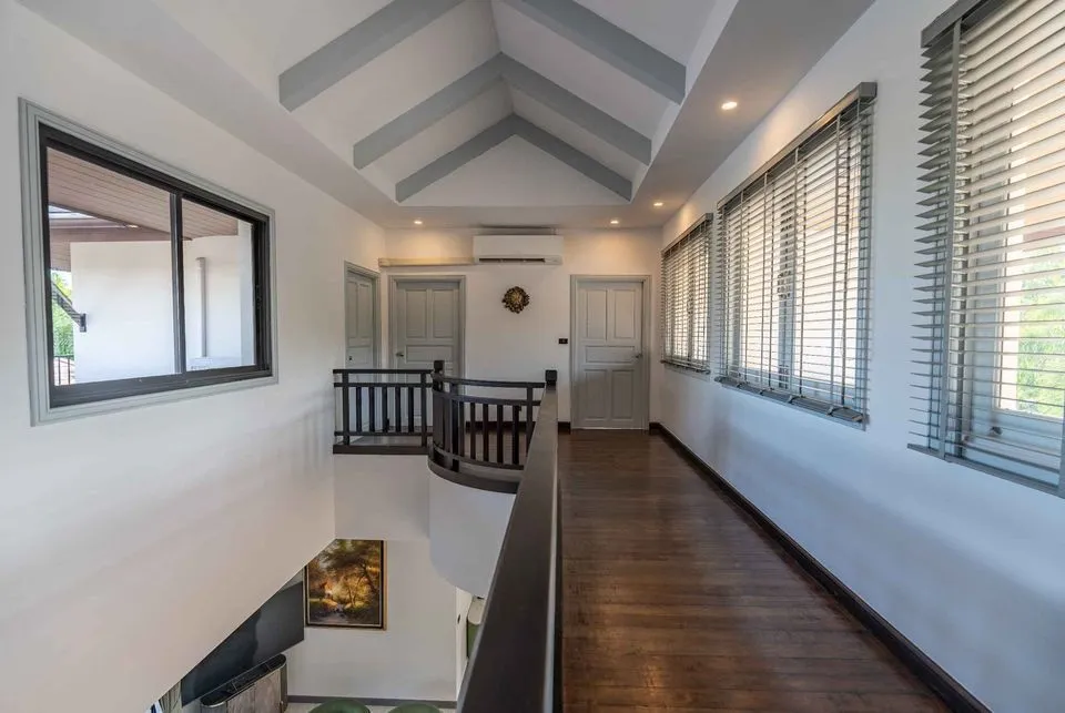 Luxueuse villa 4 chambres à vendre à Laguna Village – Rénovée, prête à emménager — Miniature 8