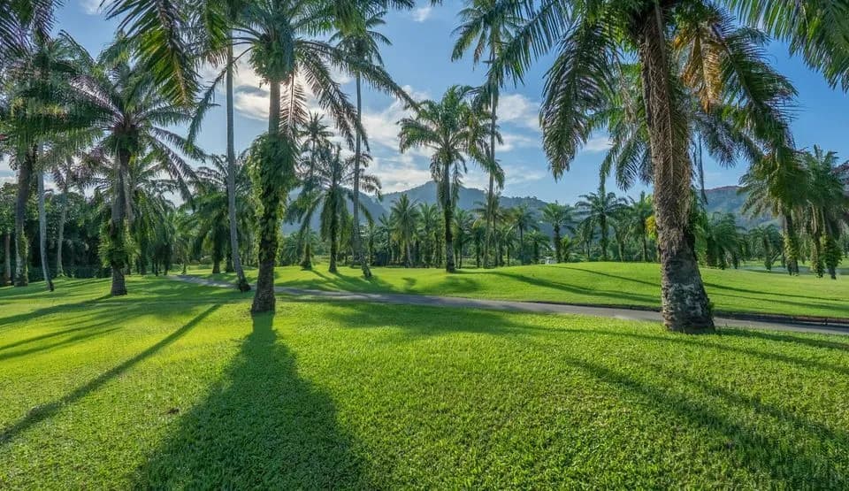 Spacieuse villa avec vue golf et piscine privée à louer à Kathu, Phuket — Miniature 7