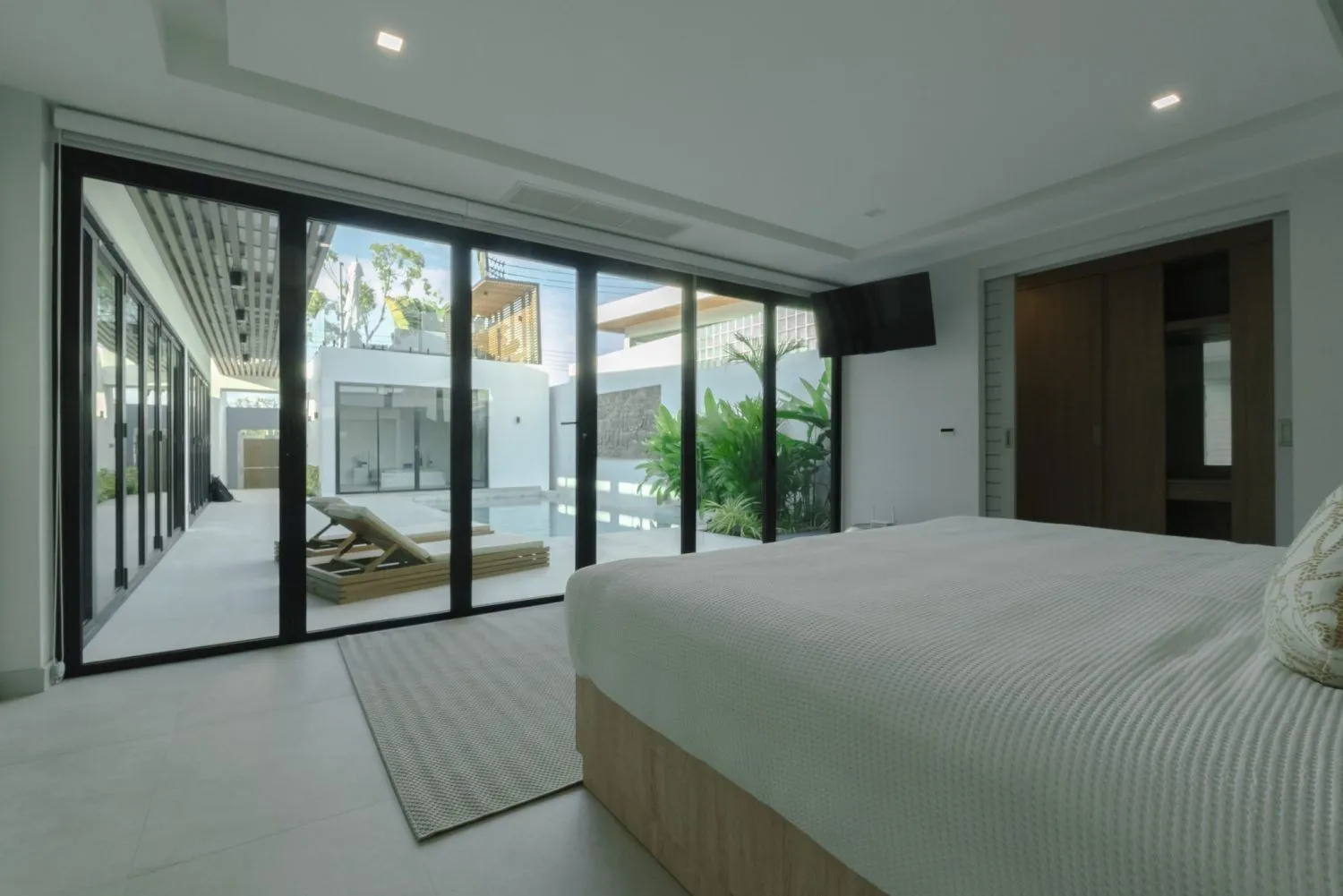 Villa moderne 3 chambres avec piscine & toit-terrasse à Laguna-Layan-Bangtao, Phuket — Miniature 20