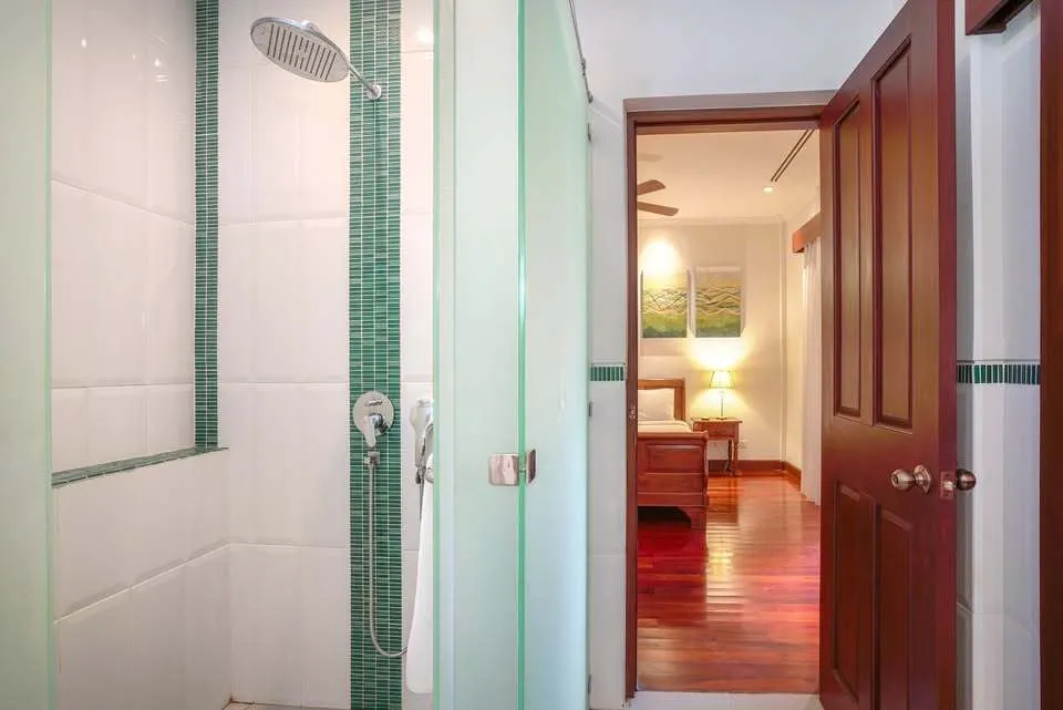 Luxueuse villa Sai Taan 5+1 chambres avec piscine et salle de spa — Miniature 17