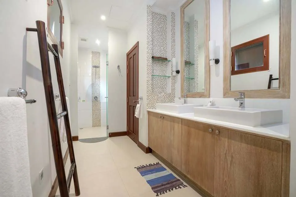 Luxueuse villa Sai Taan 5+1 chambres avec piscine et salle de spa — Miniature 19
