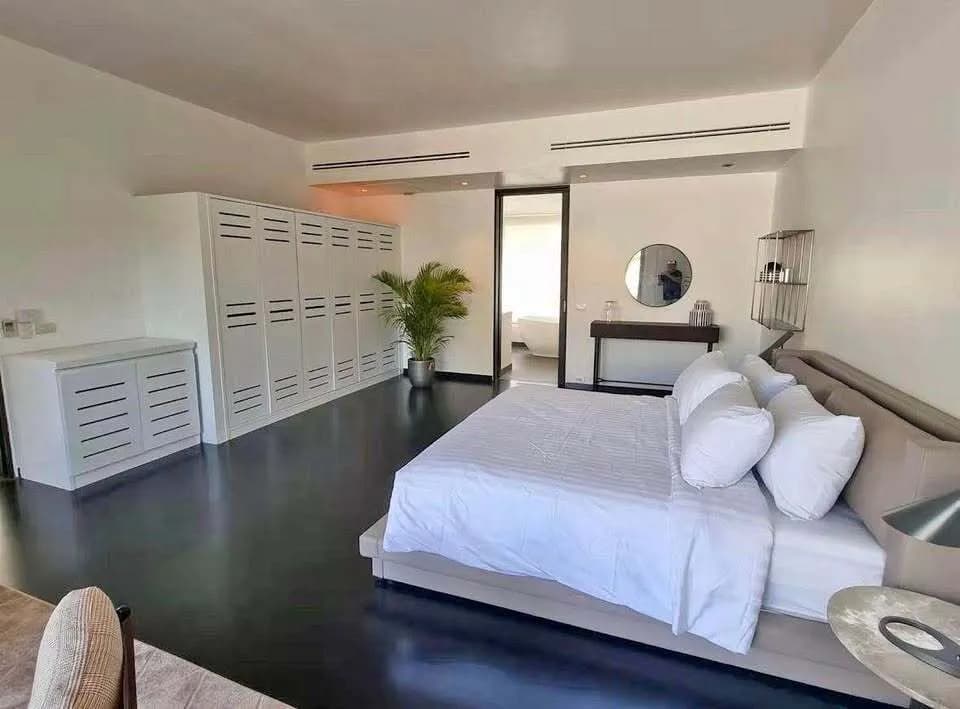 Spacieuse villa avec piscine 4 chambres à louer à Layan — Miniature 15