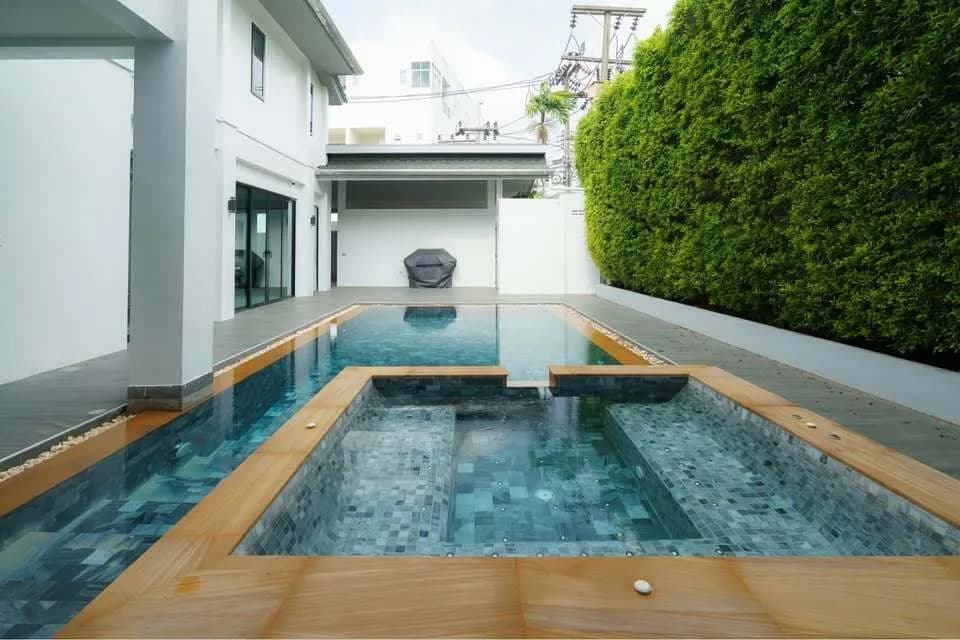 Luxueuse villa avec piscine 6 chambres à louer à Bang Tao — Miniature 8