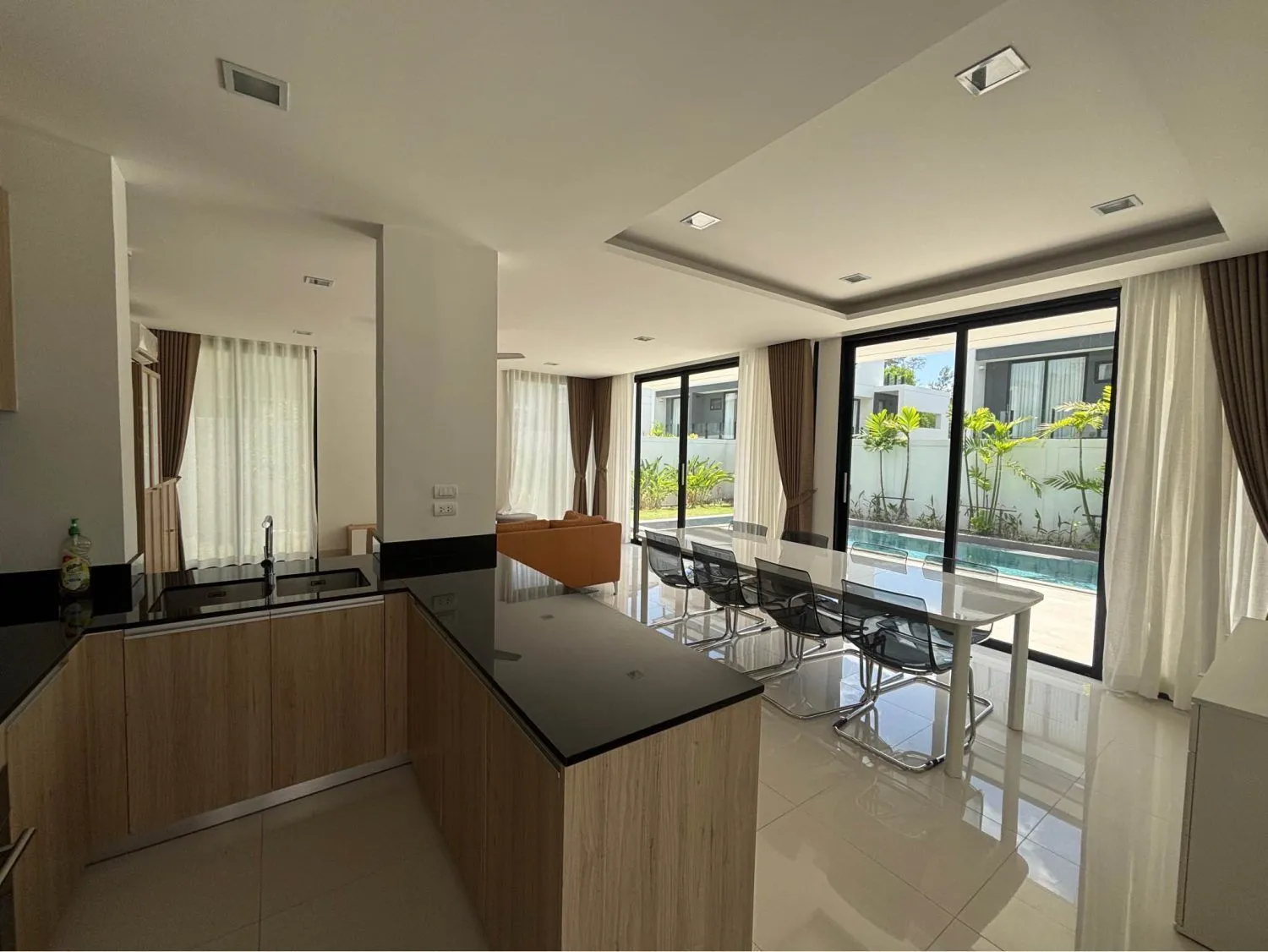 Villa avec piscine exclusive 5 chambres à louer à Laguna Park 2 – Neuve — Miniature 12