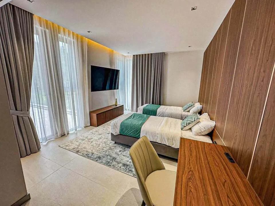 Bang Tao | Villa luxueuse 4 chambres à louer à Phuket – Piscine privée & jardin | SC17022504 — Miniature 8