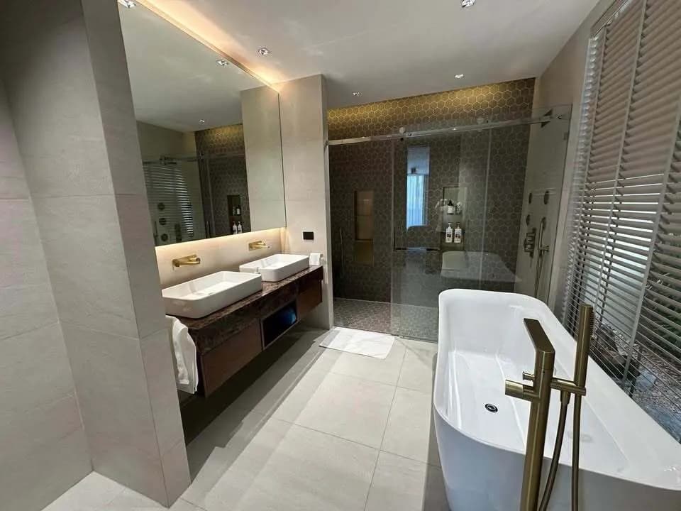 Bang Tao | Villa luxueuse 4 chambres à louer à Phuket – Piscine privée & jardin | SC17022504 — Miniature 12