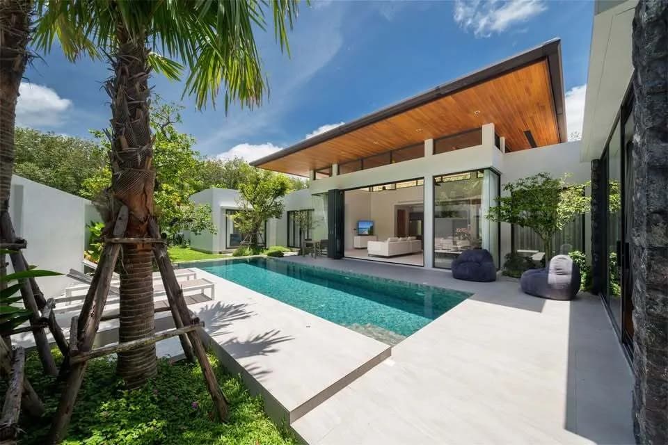 Villa de luxe 4 chambres à louer à Botanica, Pasak 8 – Emplacement de choix près de Bang Tao — Photo 1