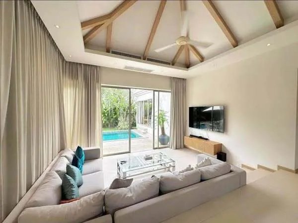 Luxe tropical moderne à Trichada Sky – Villa 3+1 chambres à louer à Phuket — Photo 1