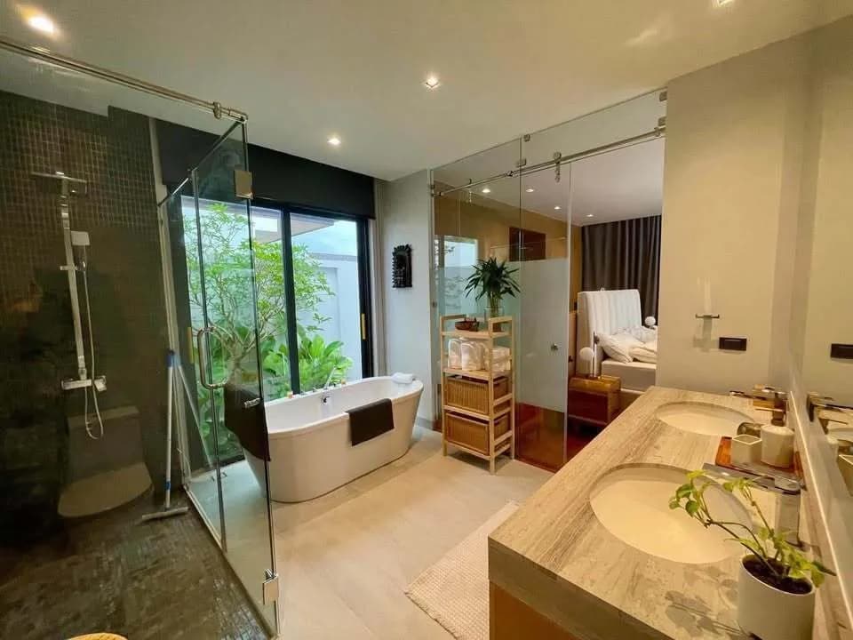 Villa de luxe avec piscine de style loft moderne à louer à Cherngtalay, Phuket — Miniature 7