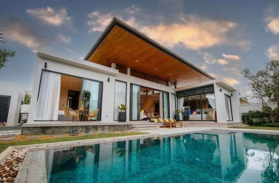 Villa de luxe avec piscine de style loft moderne à louer à Cherngtalay, Phuket — Miniature 11
