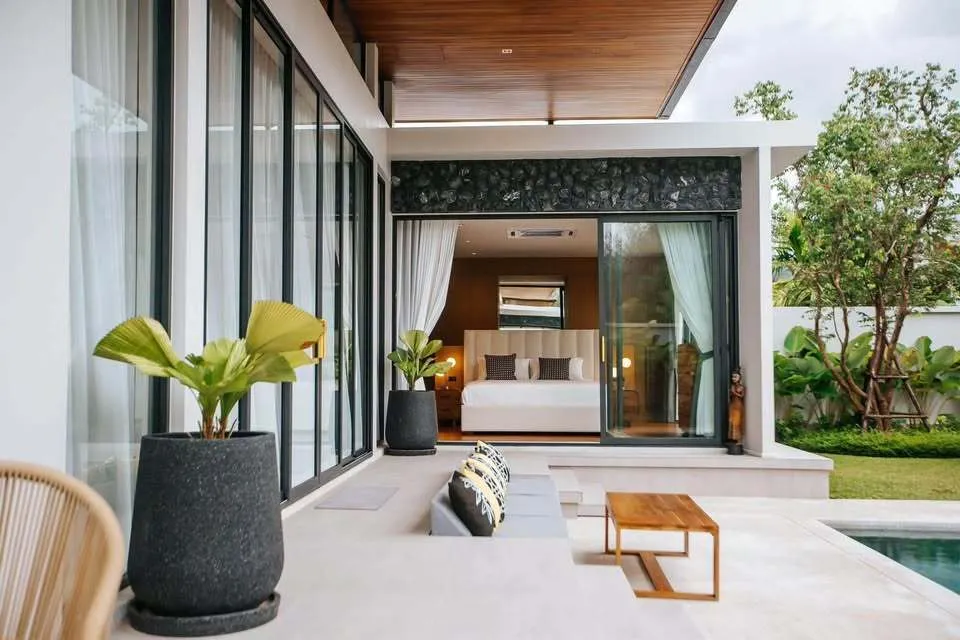 Villa de luxe avec piscine de style loft moderne à louer à Cherngtalay, Phuket — Miniature 13