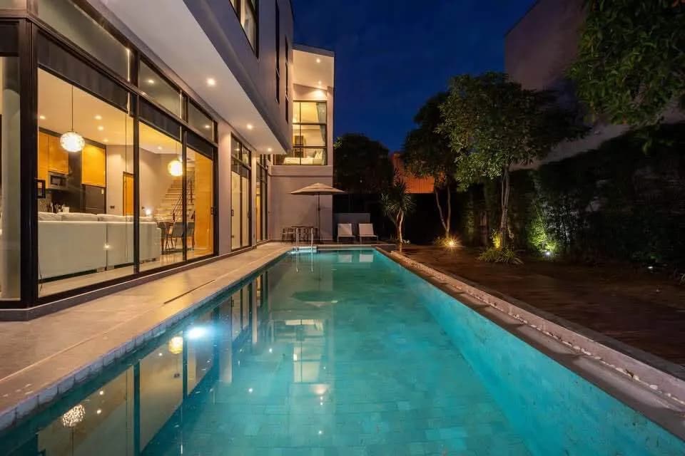 Villa moderne avec piscine 3 chambres à louer à Cherngtalay, Phuket — Miniature 9