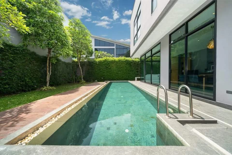 Villa moderne avec piscine 3 chambres à louer à Cherngtalay, Phuket — Miniature 16