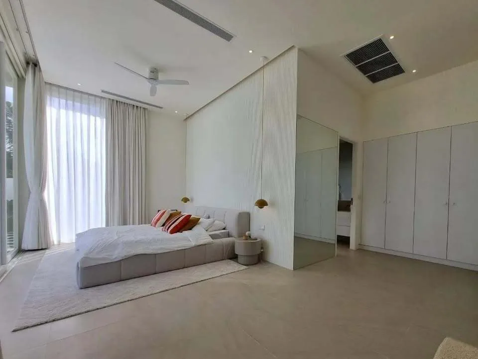 Élégante villa avec piscine 4 chambres à louer à Bang Jo, Phuket — Miniature 18