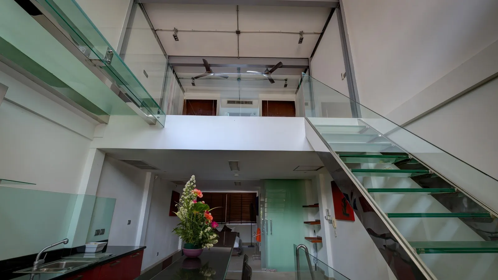 Penthouse de luxe à louer à The Lofts Surin Beach – À deux pas du plus beau littoral de Phuket — Miniature 25