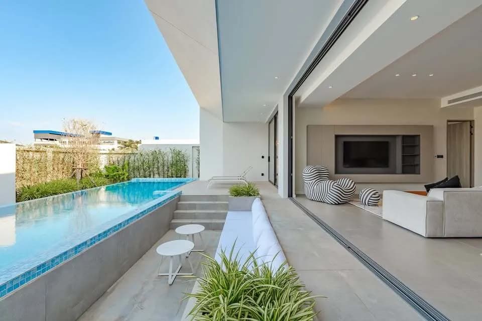 Élégante villa avec piscine 3 chambres à Clover Residence – Emplacement de choix à Phuket — Miniature 16