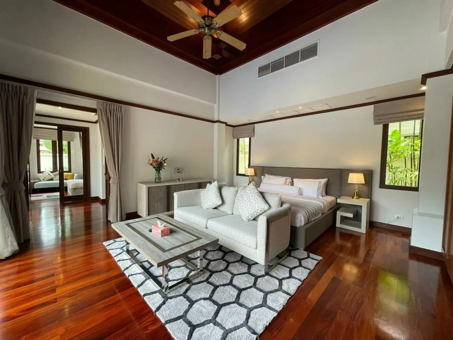 Sai Taan : luxueuse villa 6 chambres dans le paisible Cherng Talay | SD28032551 — Miniature 8