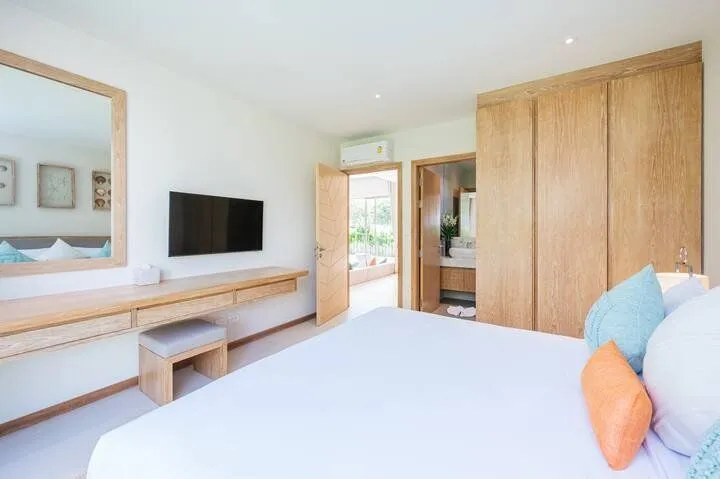 Élégante villa 3 chambres avec piscine privée à Trichada Breeze, Bang Tao, Phuket — Miniature 5