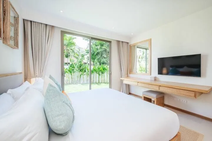Élégante villa 3 chambres avec piscine privée à Trichada Breeze, Bang Tao, Phuket — Miniature 7