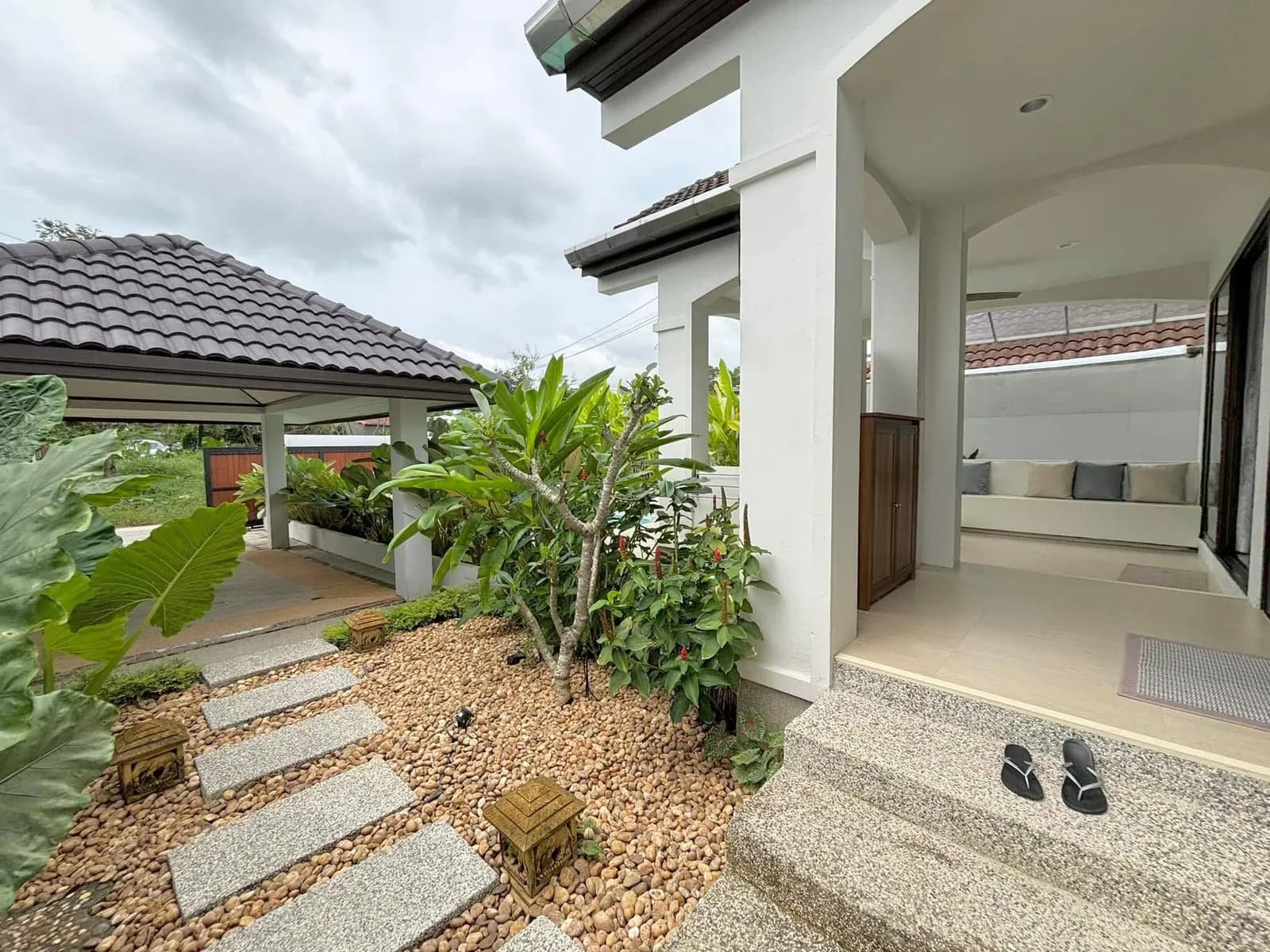 Luxueuse villa avec piscine 3 chambres à louer à Cherng Talay, Phuket | SC21042550 — Miniature 2