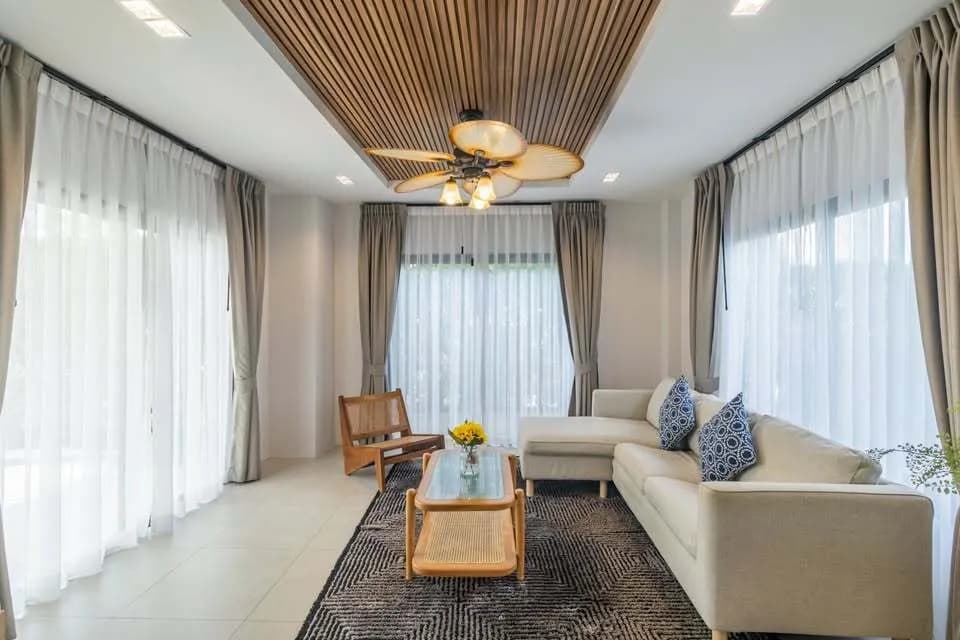 Élégante villa 3 chambres en location longue durée près de Laguna Phuket avec accès piscine — Miniature 6