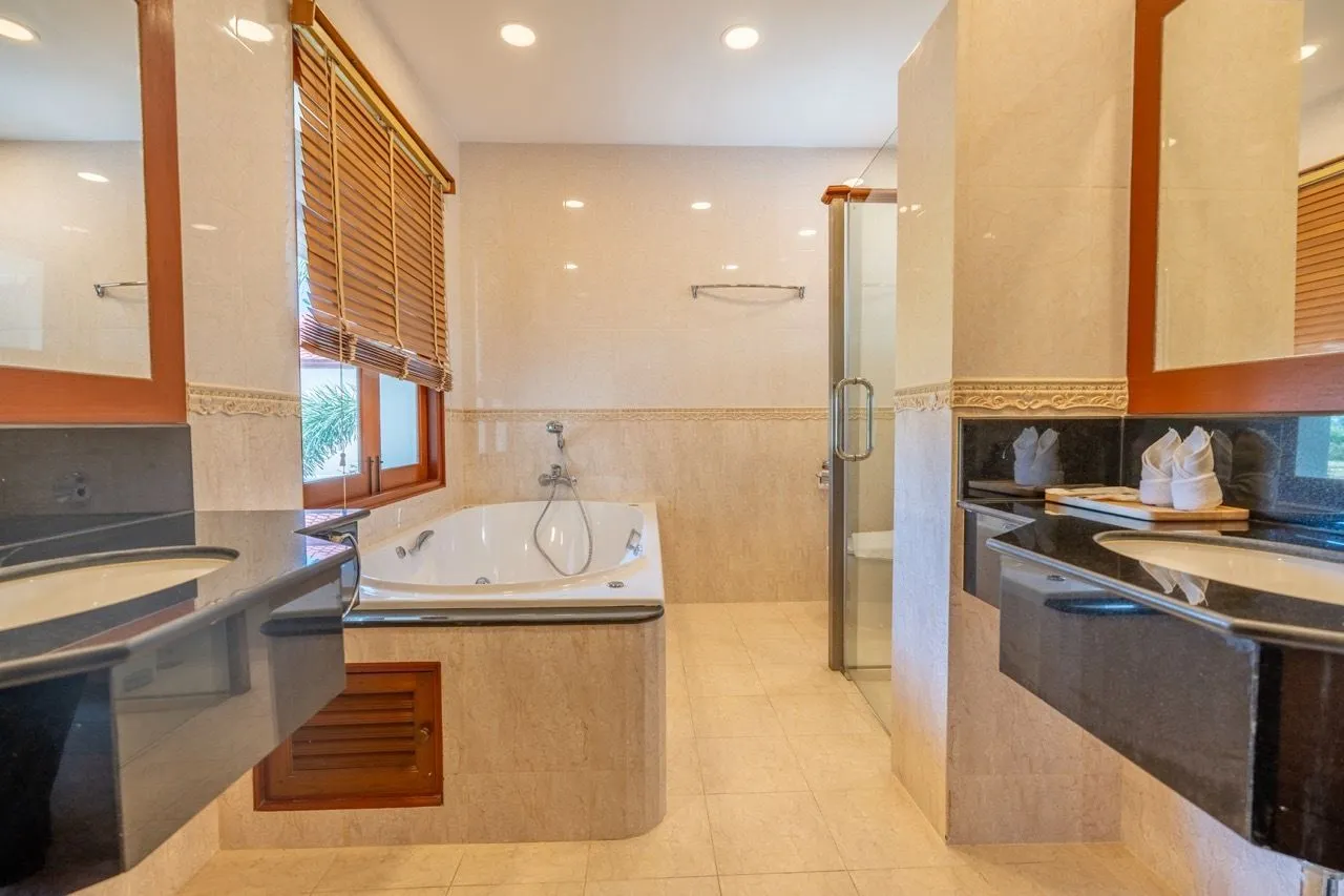 Villa de luxe avec piscine 4 chambres récemment rénovée à Laguna, Phuket | BD17052501 — Miniature 13