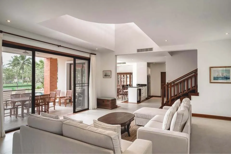 Élégante villa avec piscine 4 chambres à louer à Angsana Laguna Phuket — Miniature 13