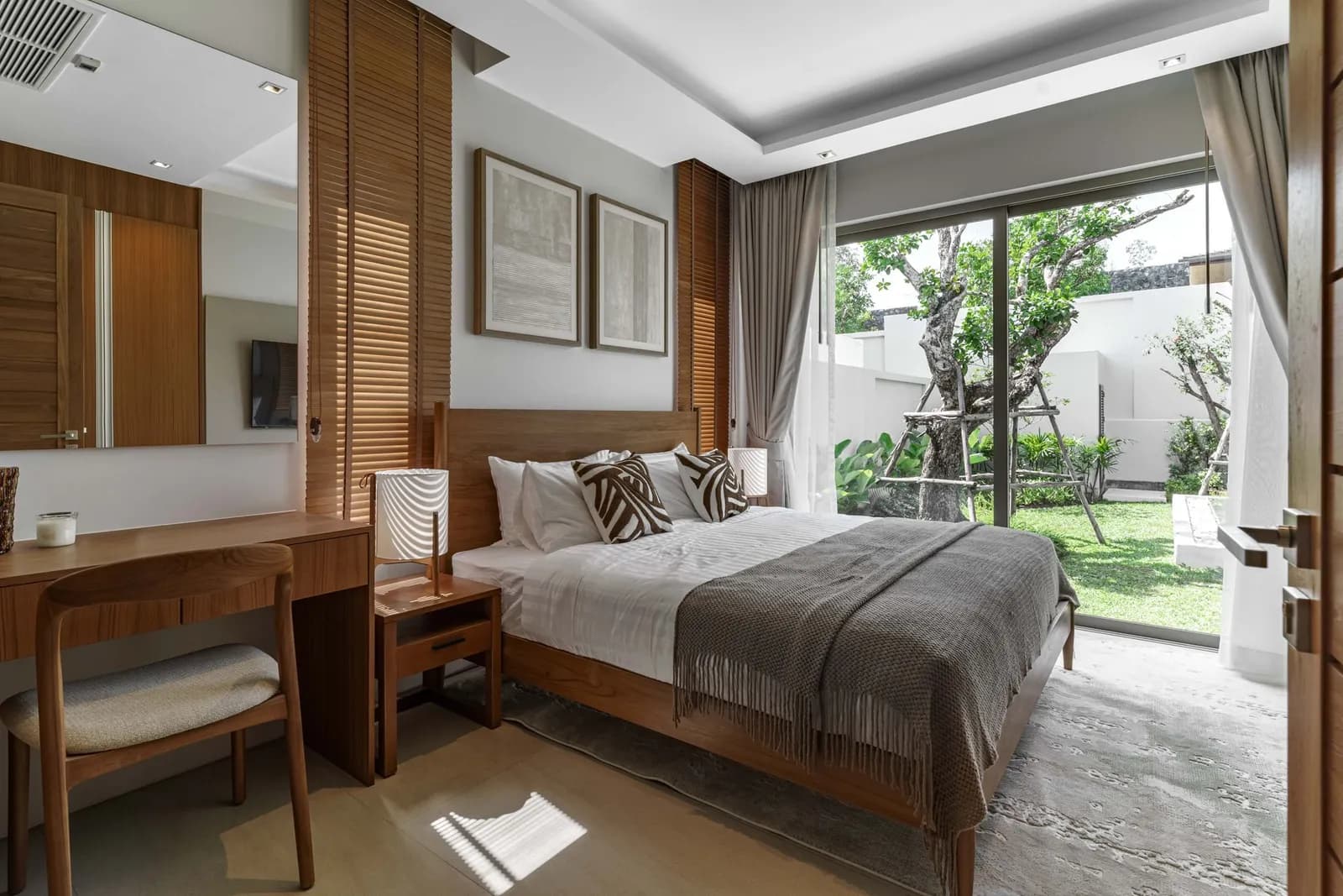 Botanica Foresta : villa luxueuse 4 chambres dans l'emplacement de choix de Phuket | SC10062551 — Miniature 3