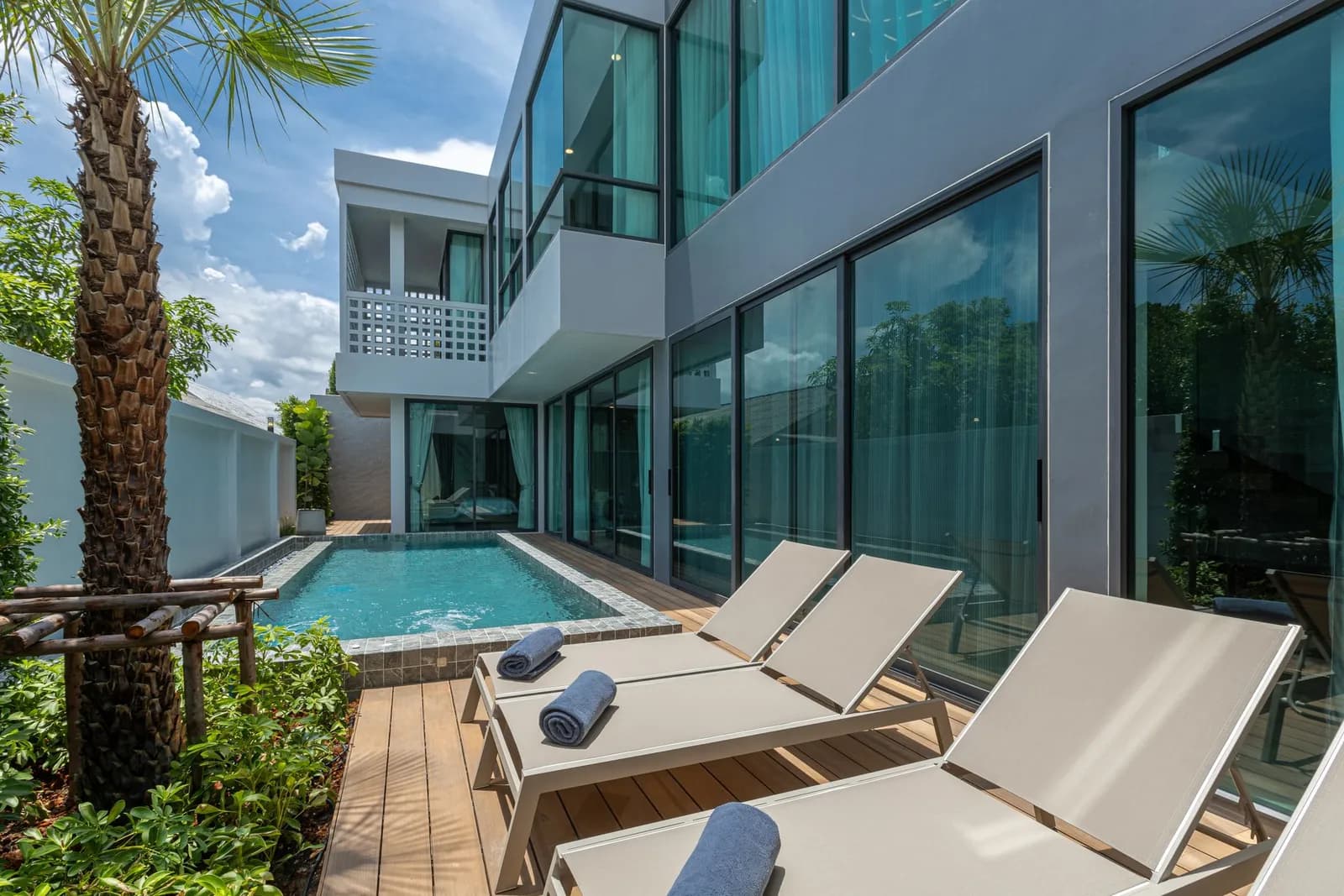 Luxueuse villa 4 chambres à vendre à Rawai | SD15072551 — Miniature 3