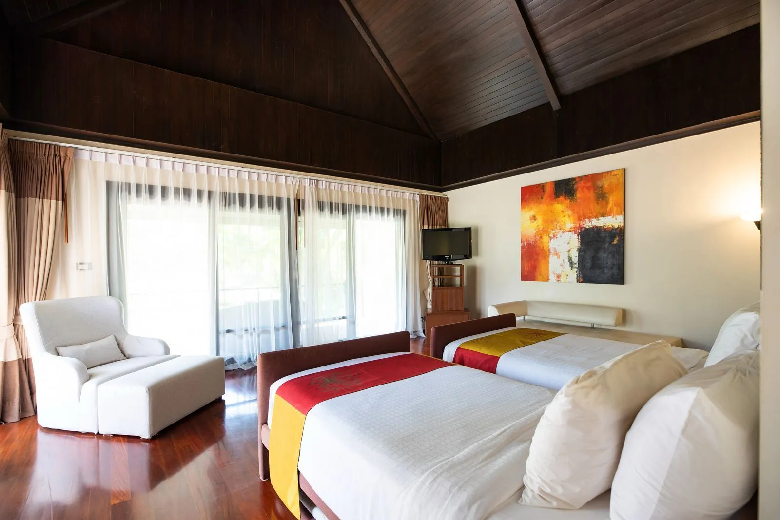 Villa en location longue durée au Maan Tawan Estate – Élégante 4 chambres près de Layan Beach, Phuket — Miniature 16