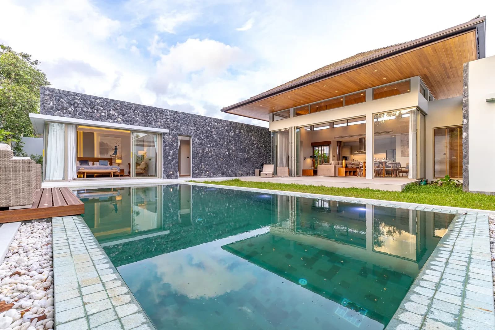 Villa privée neuve avec piscine 4 chambres à louer à Botanica Foresta, Phuket — Miniature 8