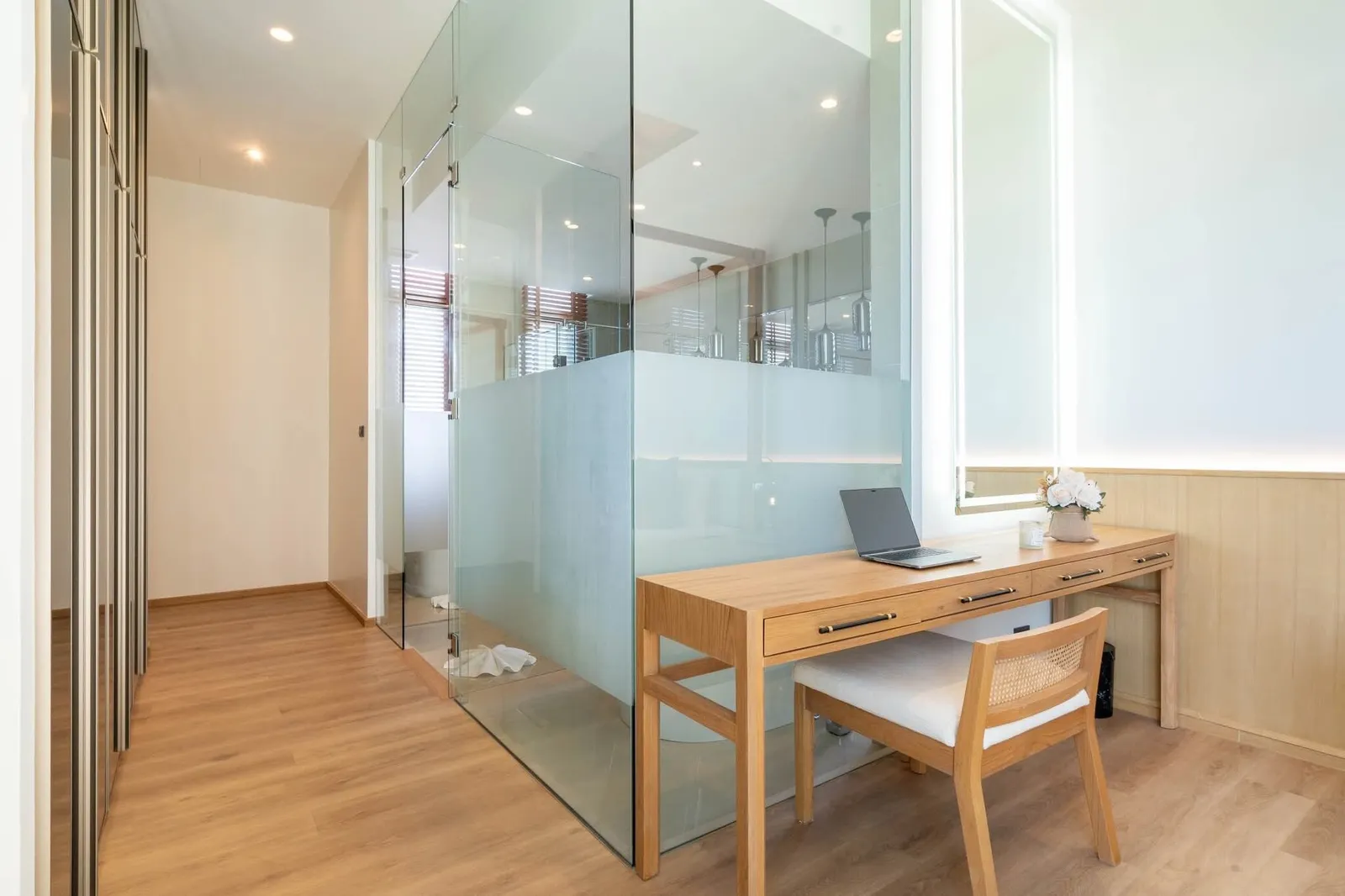 Villa moderne avec piscine 3 chambres à louer à Soi Pasak 4, Phuket – Idéale pour un long séjour — Miniature 6