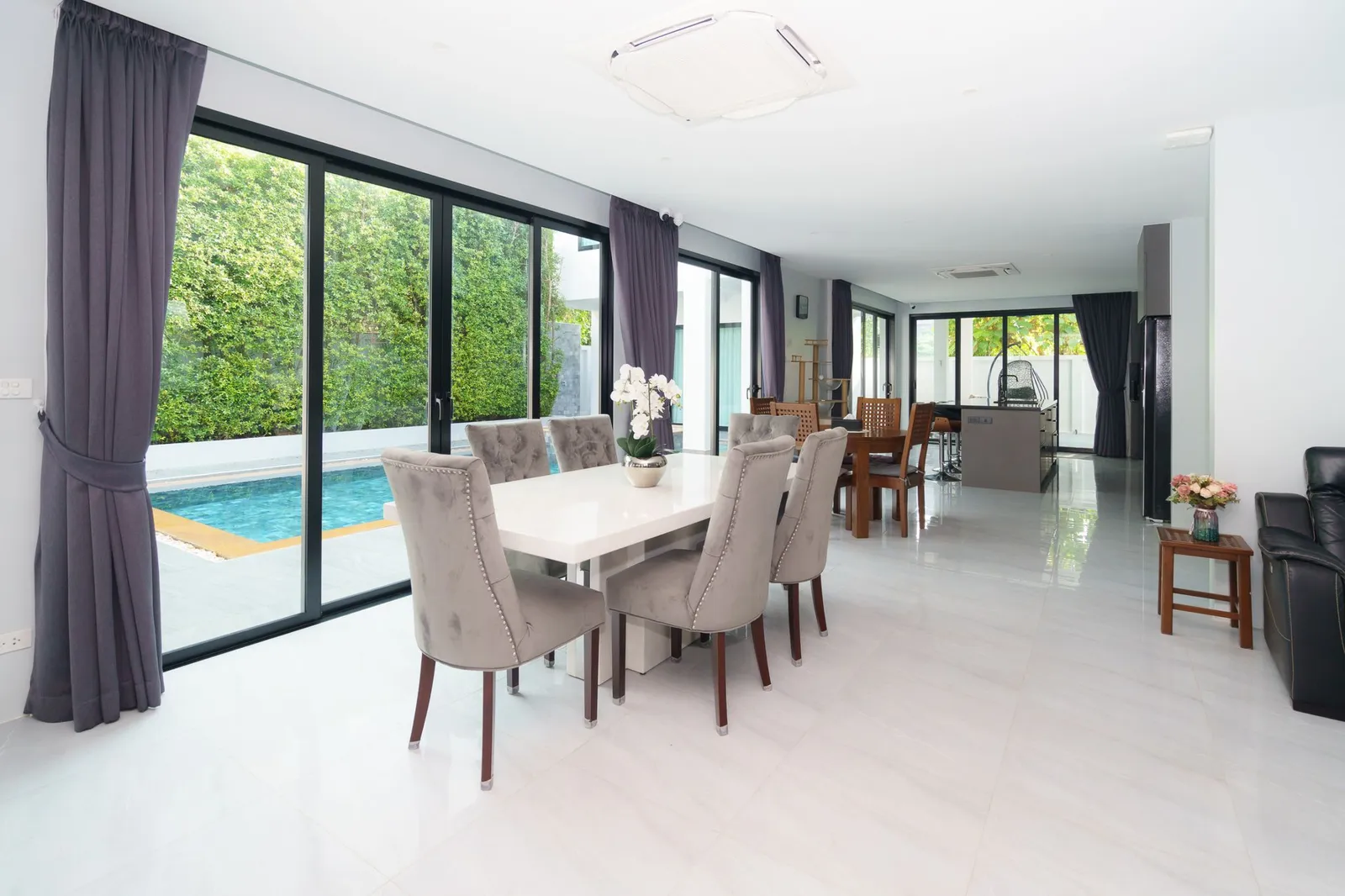 Villa avec piscine 6 chambres à vendre à Surin, Bang Tao, Phuket | SD14102501 — Miniature 7