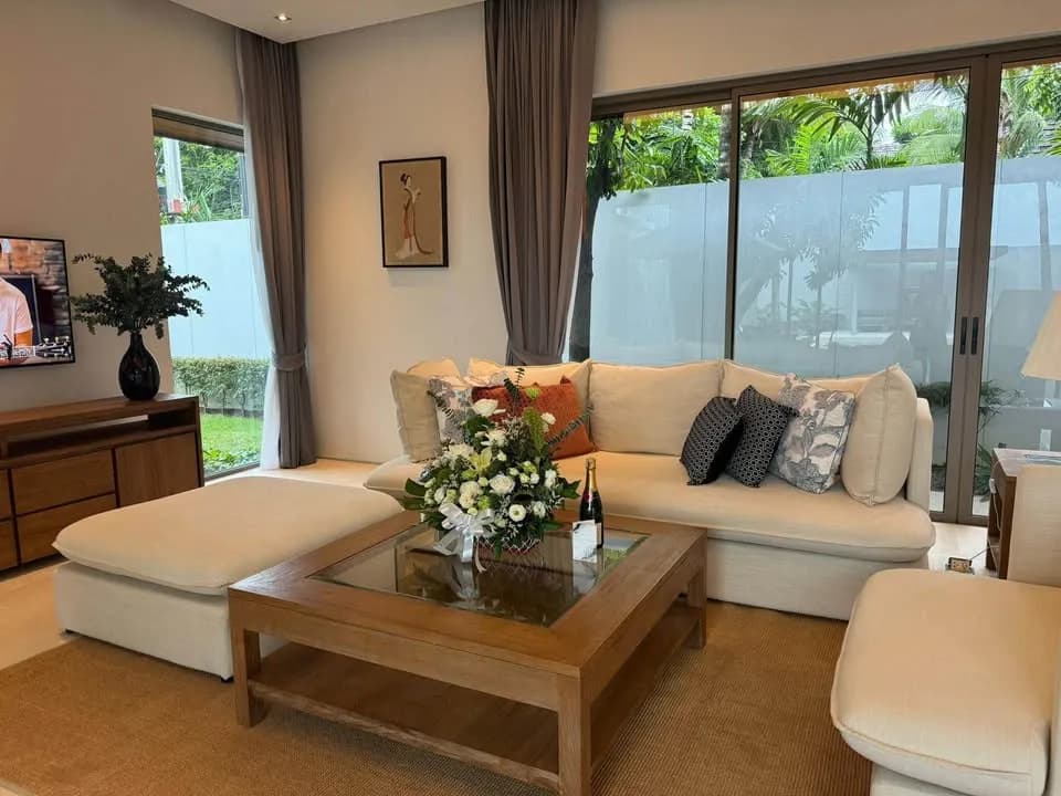 Anchan Grand Residences – Élégante villa avec piscine 4 chambres à louer près de Laguna, Phuket — Miniature 2