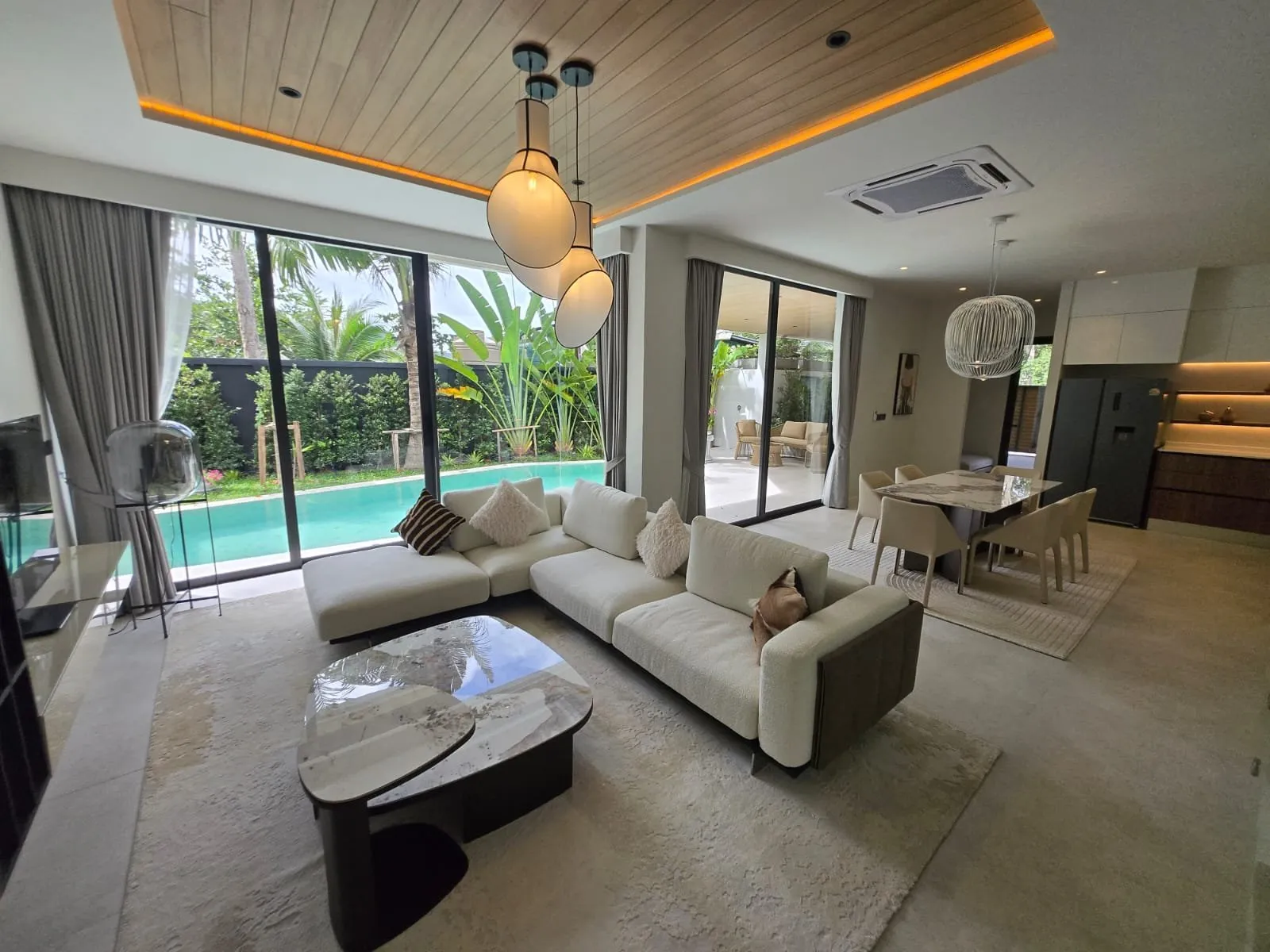 Villa moderne avec piscine 3 chambres à vendre près de Layan Beach – Phuket — Miniature 4