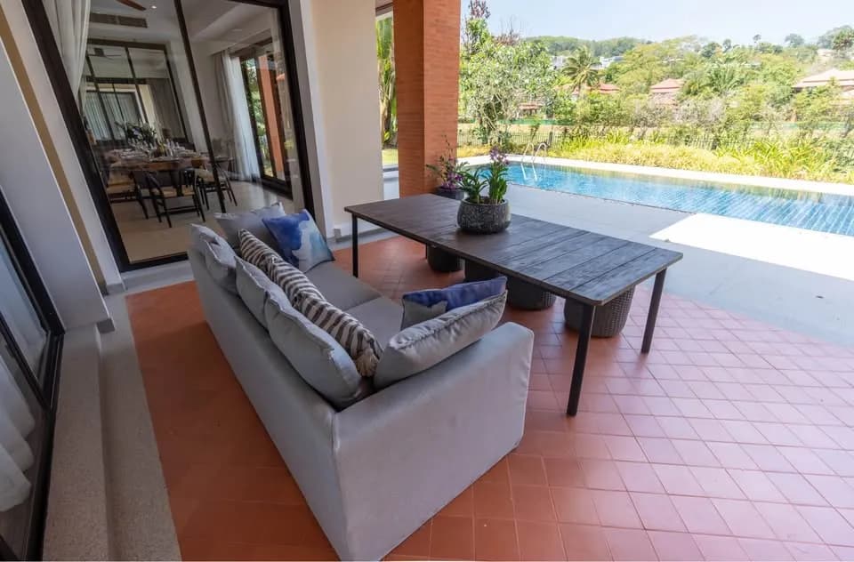 Laguna Village Lakeview – Élégante villa avec piscine 4 chambres en location longue durée — Miniature 6