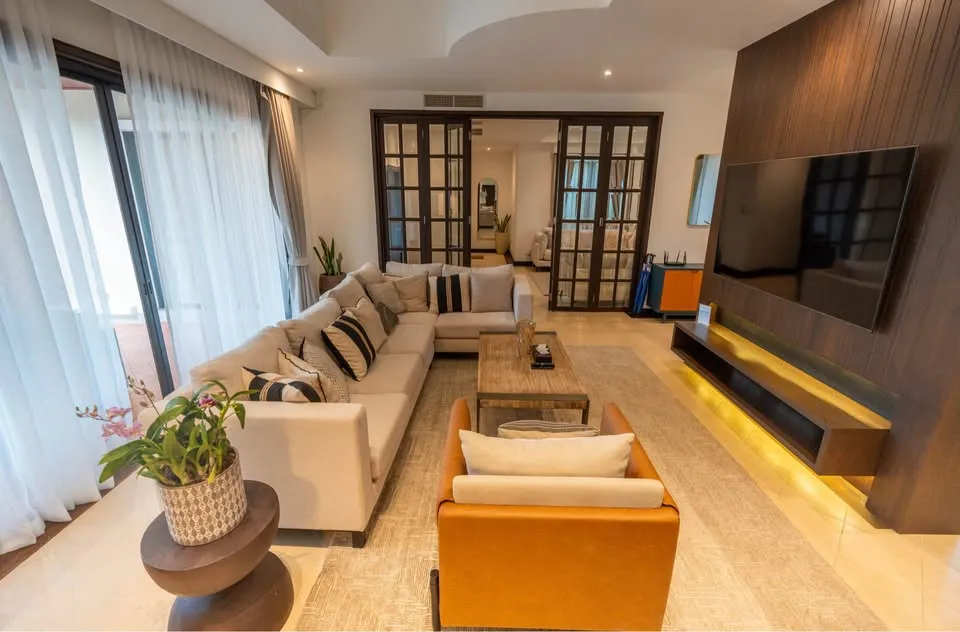 Laguna Village Lakeview – Élégante villa avec piscine 4 chambres en location longue durée — Miniature 9