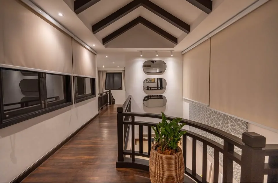 Laguna Village Lakeview – Élégante villa avec piscine 4 chambres en location longue durée — Miniature 11