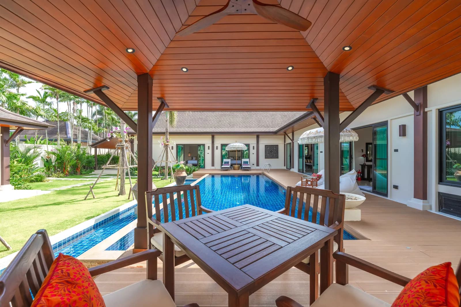Two Tara Villa près de Layan Beach | Villa avec piscine 4 chambres à louer — Miniature 24
