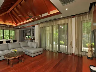 Villa de luxe 4 chambres avec piscine privée à Nai Harn