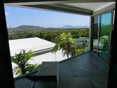 Villa avec piscine 4 chambres vue mer à vendre à Yamu Hills