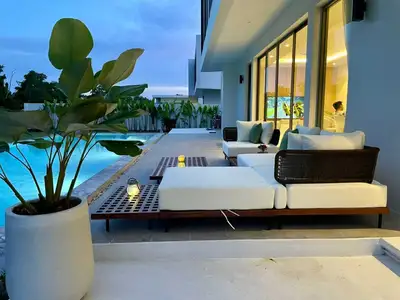 Villa moderne 4 chambres avec piscine privée à louer à Koh Kaew