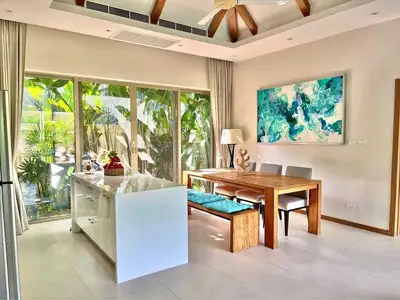Trichada – 3 chambres avec piscine privée à louer