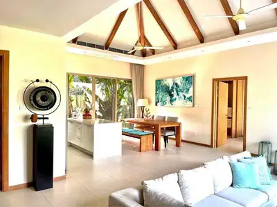Trichada – 3 chambres avec piscine privée à louer