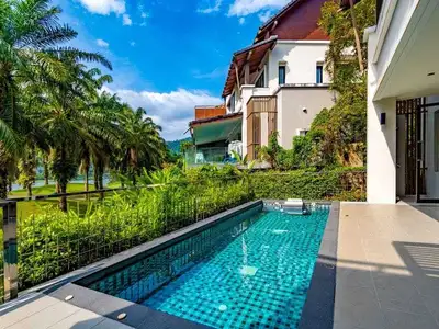 Villa 4 chambres avec piscine privée et vue sur le golf à louer