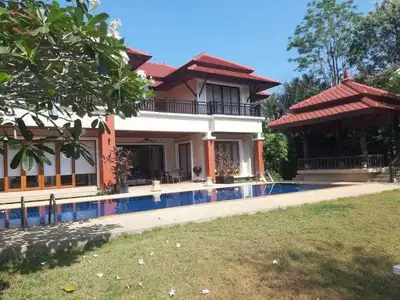 Angsana, villa 4 chambres avec piscine privée à Laguna, Choeng Thale